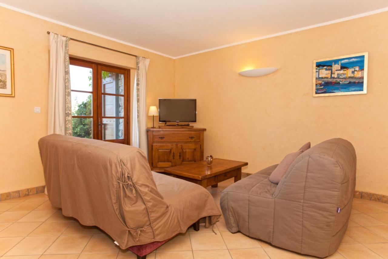 Campu Latinu Apartment Lama Екстериор снимка